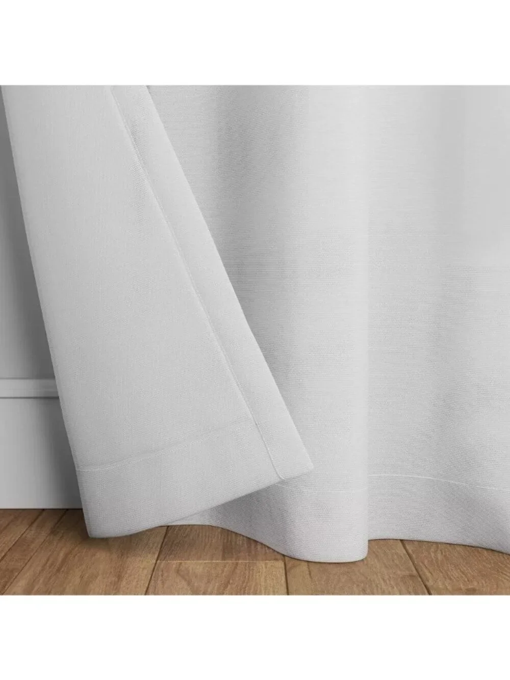 Threshold Farrah Light Filtering White Rod Pocket Hang Curtain Panel 54